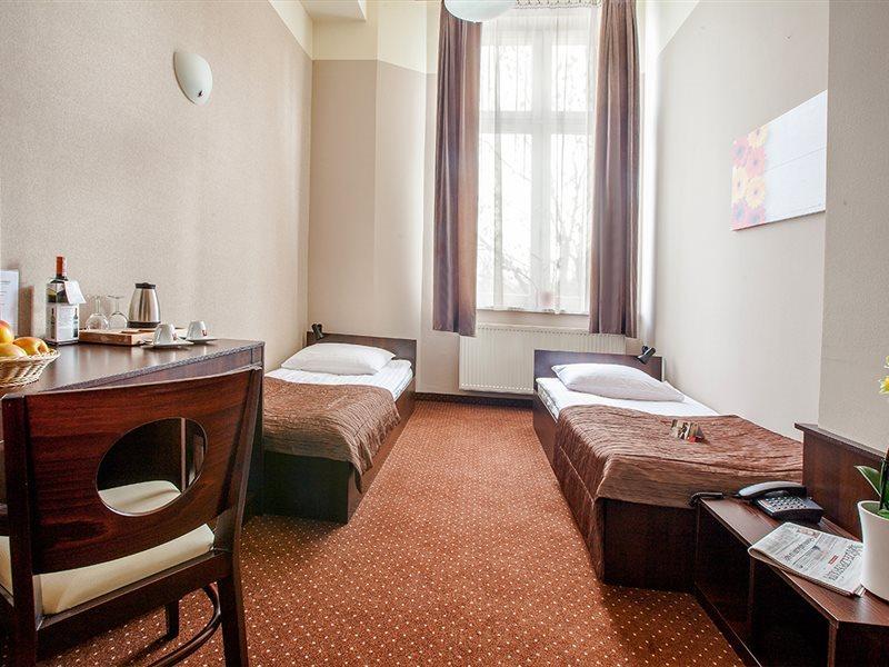 Hotel Diament Economy Gliwice Bagian luar foto