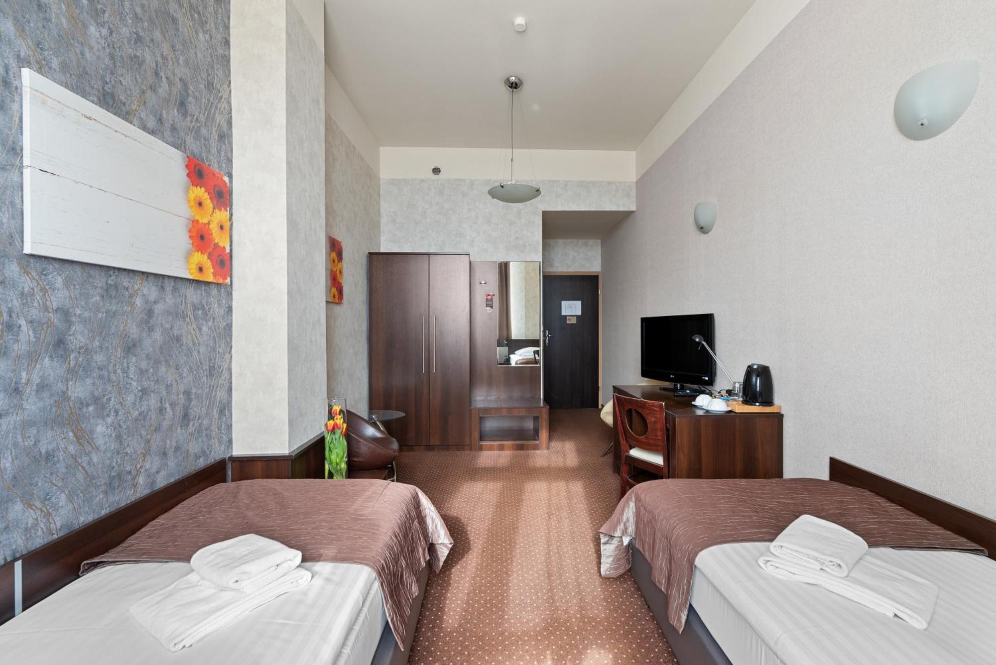 Hotel Diament Economy Gliwice Bagian luar foto