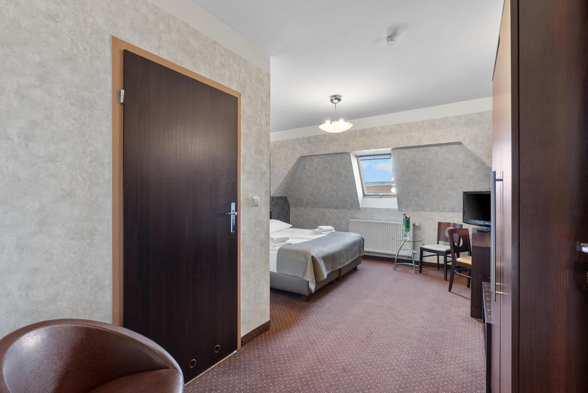 Hotel Diament Economy Gliwice Bagian luar foto