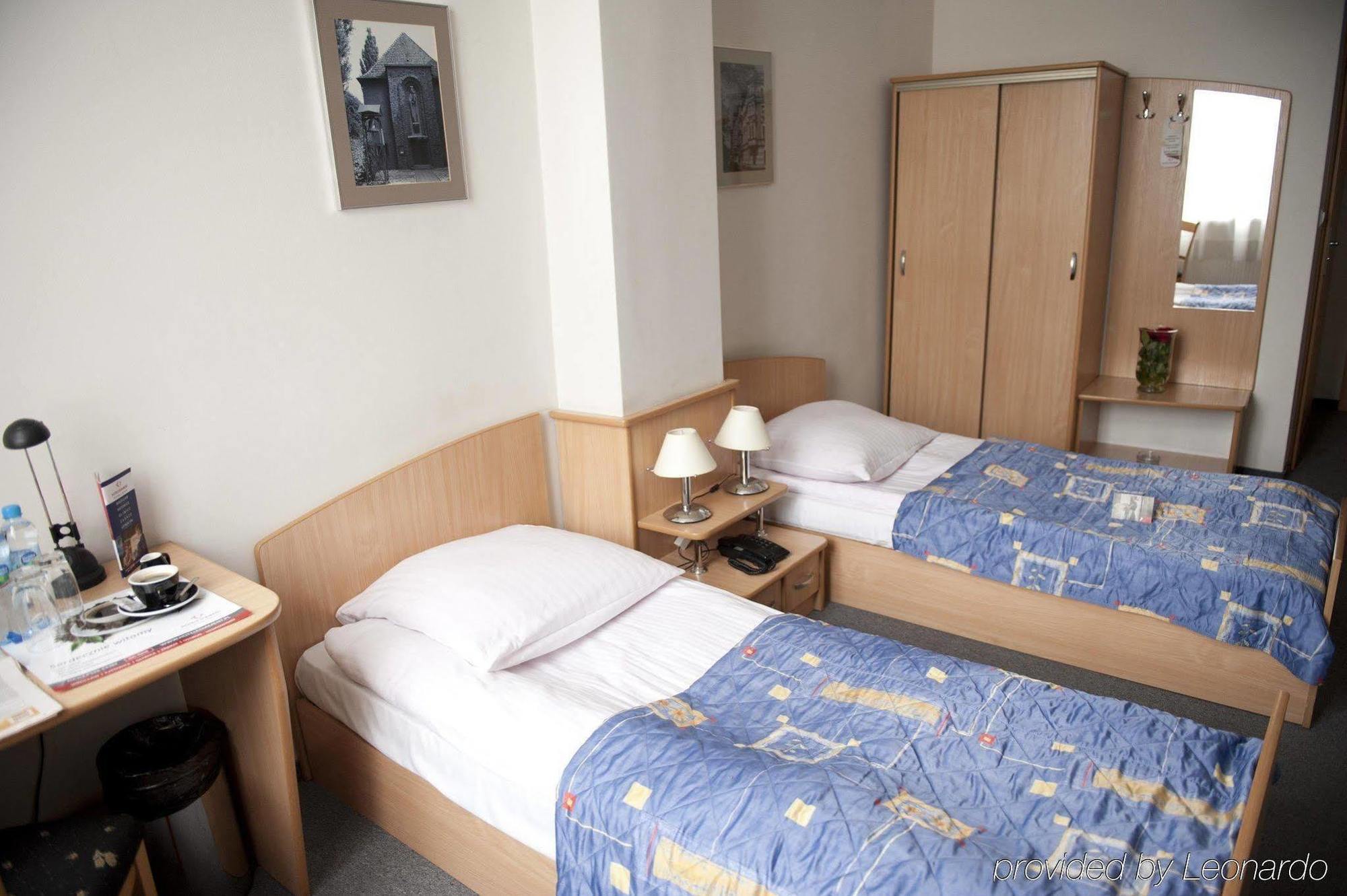 Hotel Diament Economy Gliwice Bagian luar foto